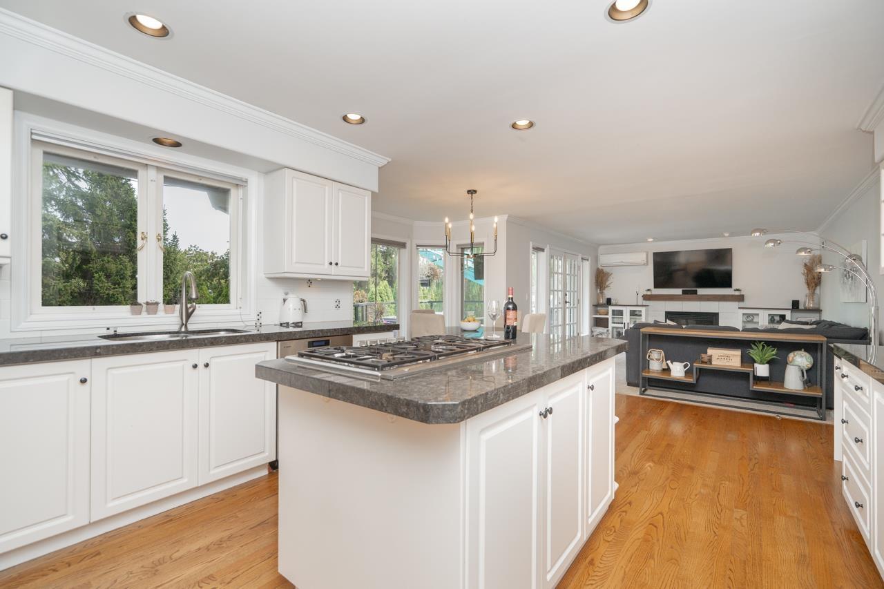 5906 190a Street, Surrey, British Columbia  V3S 7W5 - Photo 12 - R3159583