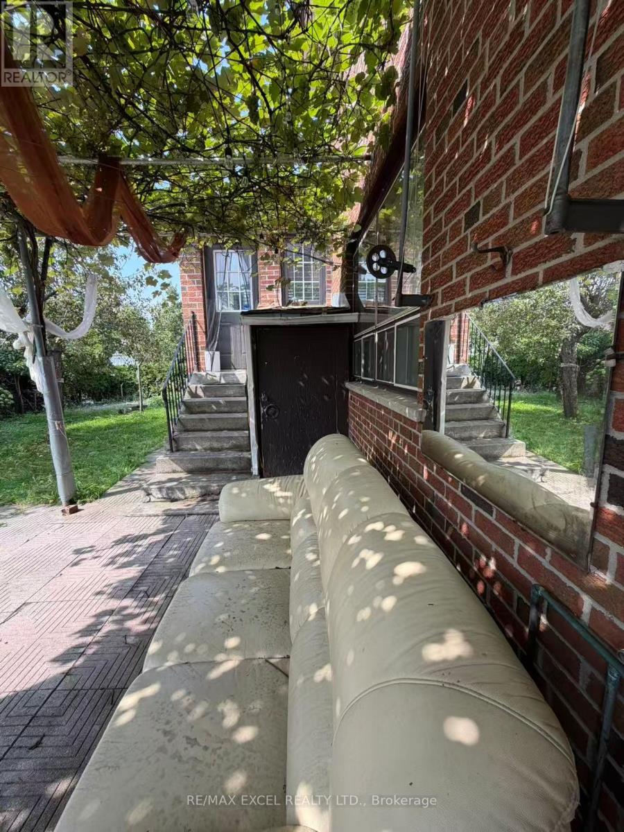 Bsmt - 56 Leafield Drive, Toronto, Ontario  M1W 2T2 - Photo 13 - E13724516