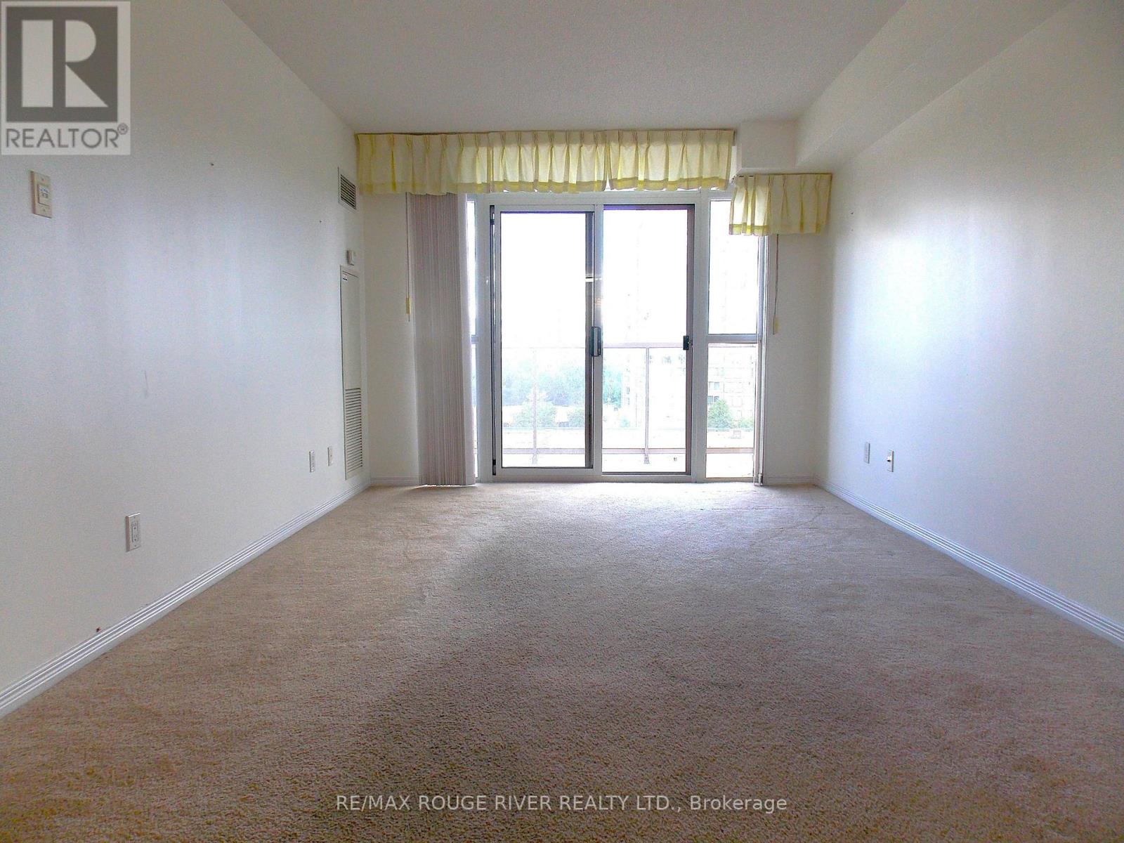 726 - 3650 Kingston Road, Toronto, Ontario  M1M 3X9 - Photo 4 - E13733496