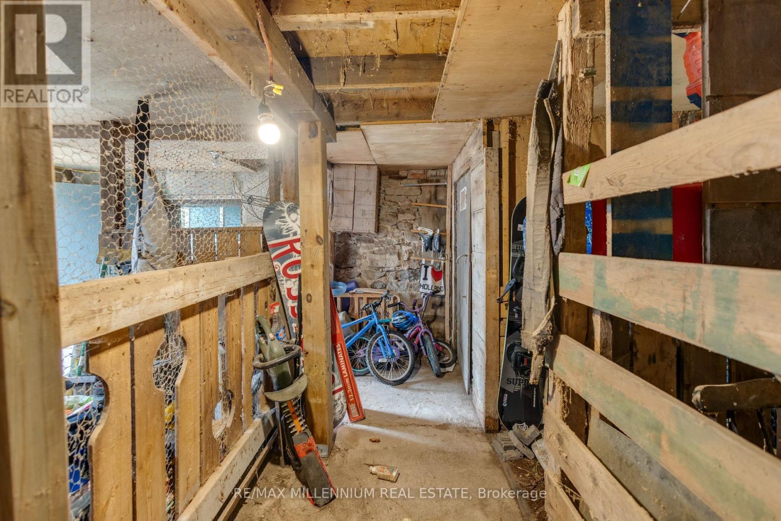 1510 Station Road, Caledon, Ontario  L7C 3M2 - Photo 25 - W13612054