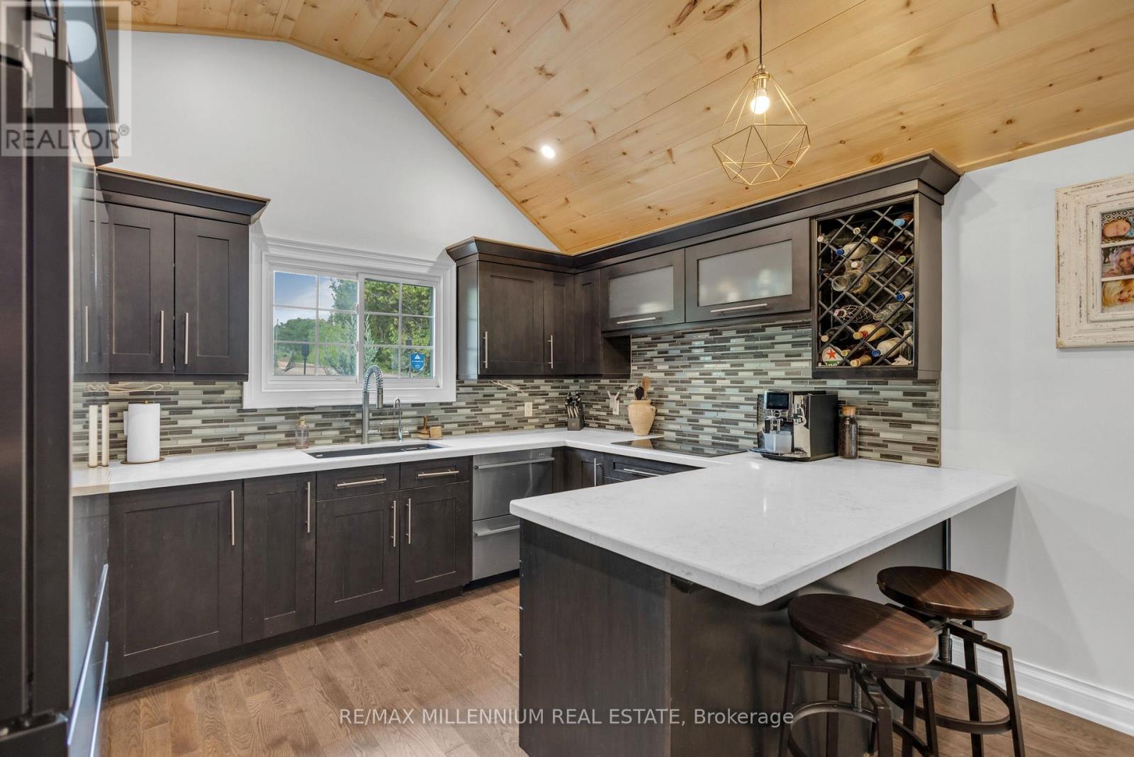 1510 Station Road, Caledon, Ontario  L7C 3M2 - Photo 9 - W13612054