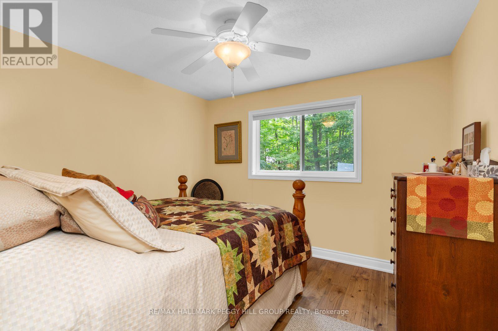 6 Maplehill Drive, Oro-Medonte, Ontario  L0L 2L0 - Photo 11 - S13733812