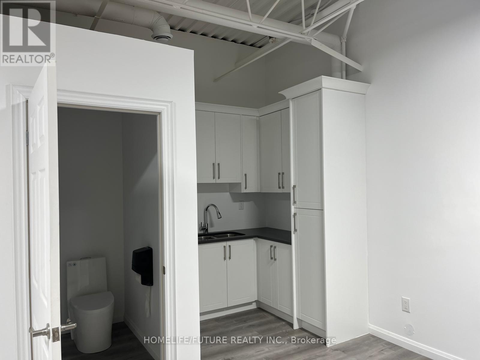 20 - 8560 Torbram Road, Brampton, Ontario  L6T 5C9 - Photo 4 - W13733688