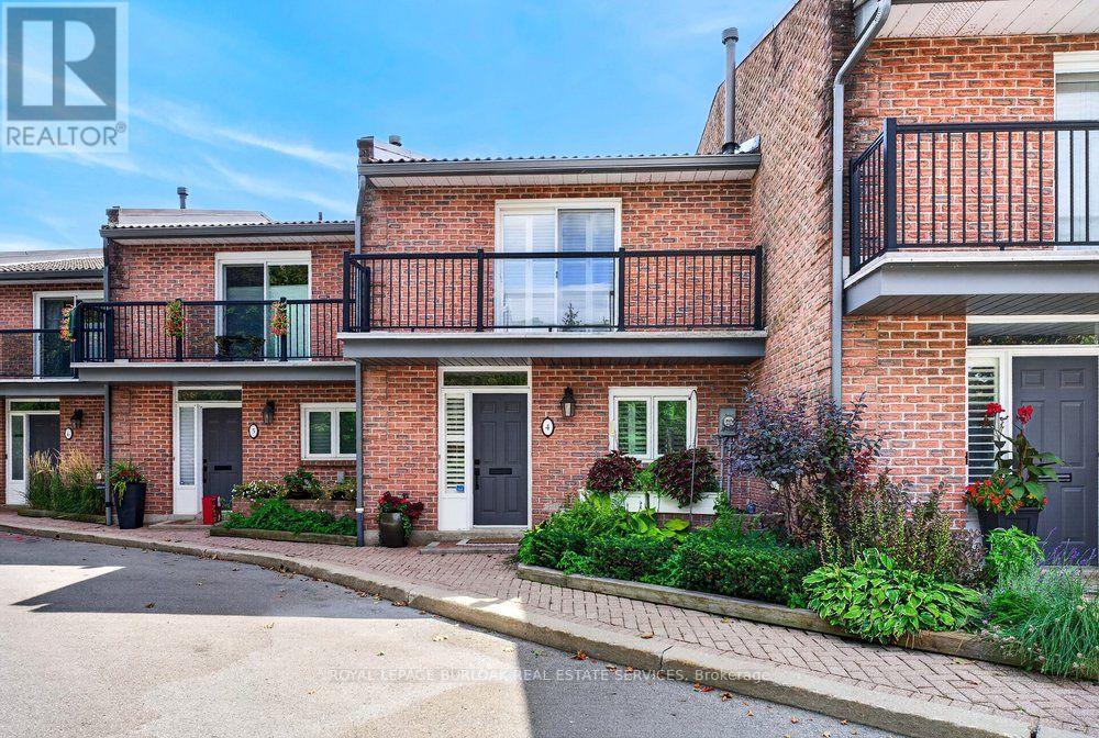 4 - 2136 OLD LAKESHORE ROAD, Burlington, Ontario