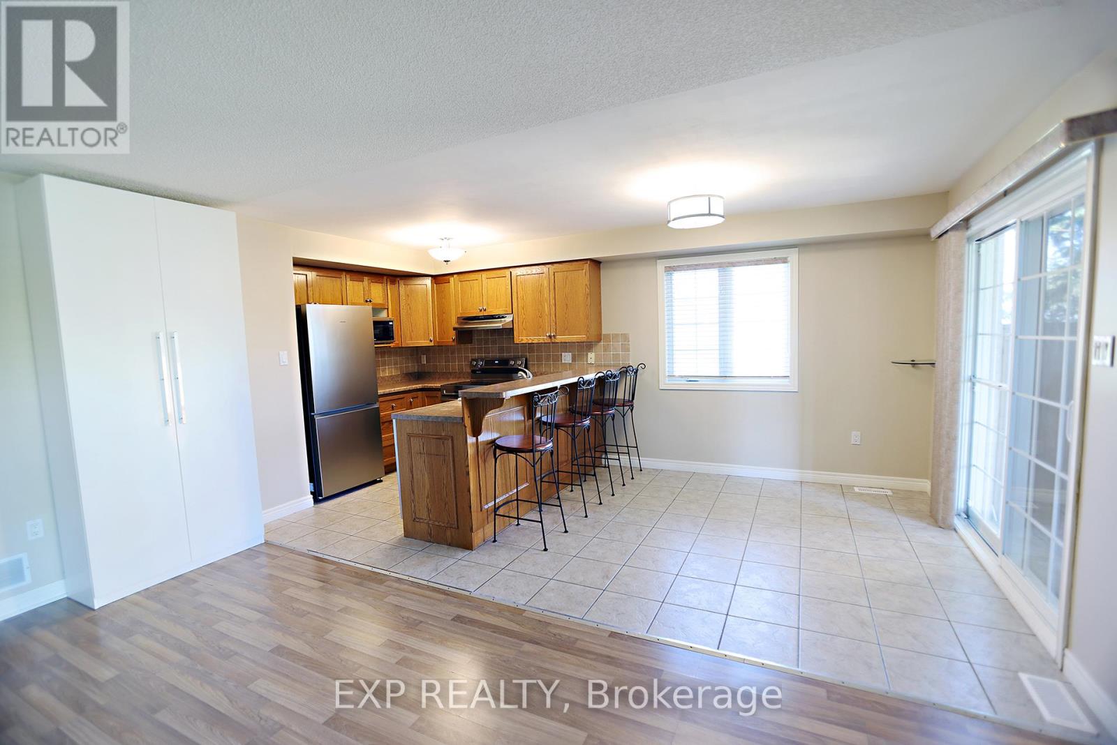 9 - 2 Harbour Drive, Hamilton, Ontario L8E 6B1 - Photo 10 - X13733628