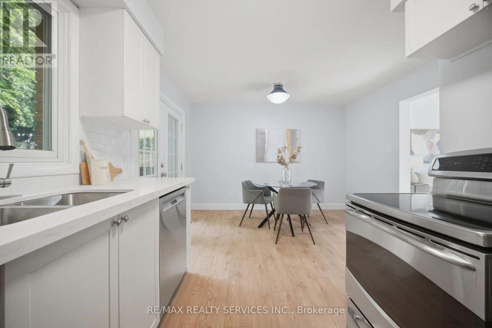 188 Edward Street, Cambridge, Ontario  N3C 1K5 - Photo 10 - X13733630