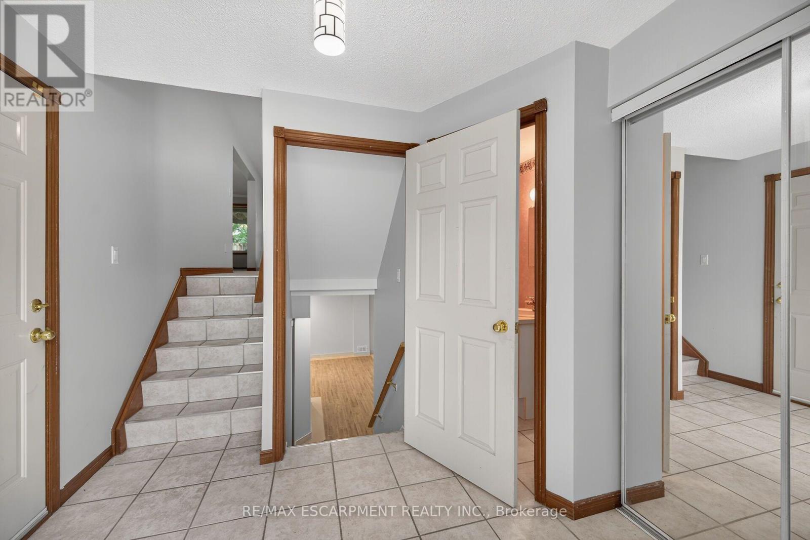 33 Brantdale Avenue, Hamilton, Ontario  L9C 1B6 - Photo 37 - X13733652