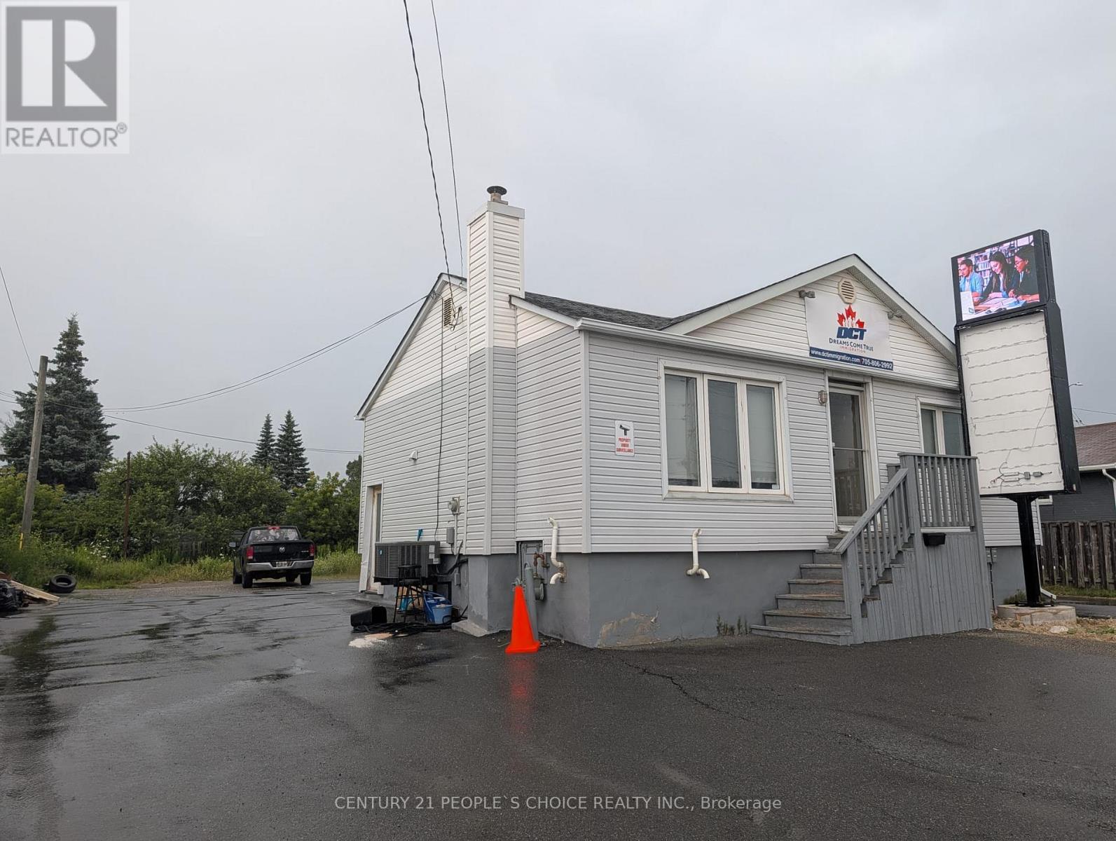 1626 Lasalle Boulevard, Sudbury Remote Area, Ontario  P3A 1Z7 - Photo 2 - X13733710