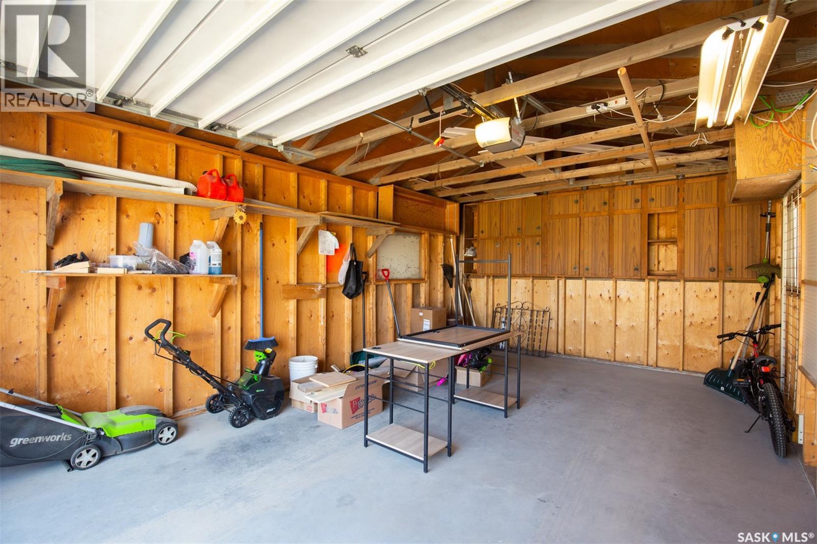 1204 3rd Avenue Nw, Moose Jaw, Saskatchewan  S6H 3V3 - Photo 35 - SK047231