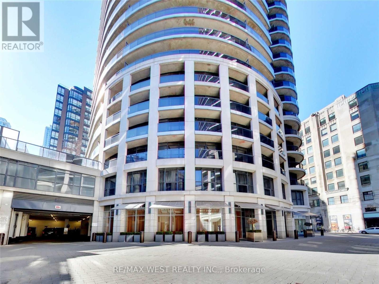 2209 - 21 Carlton Street, Toronto, Ontario  M5B 1L3 - Photo 3 - C13729614