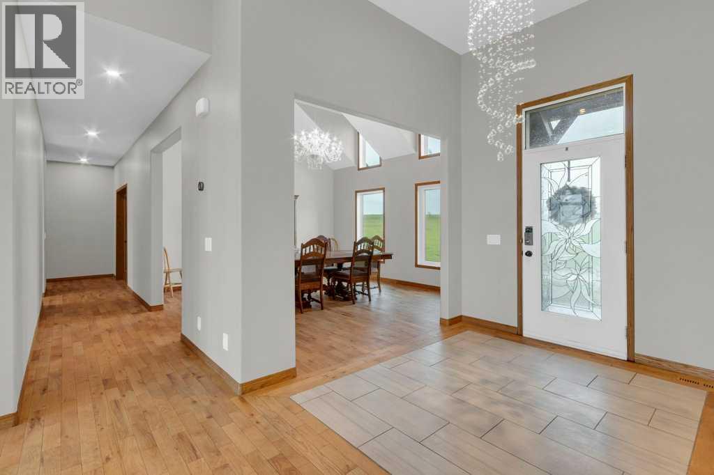 242017 Township Road 232, Rural Wheatland County, Alberta  T1P 1J6 - Photo 3 - A2316772