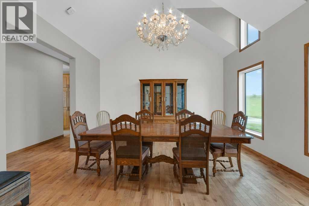 242017 Township Road 232, Rural Wheatland County, Alberta  T1P 1J6 - Photo 5 - A2316772