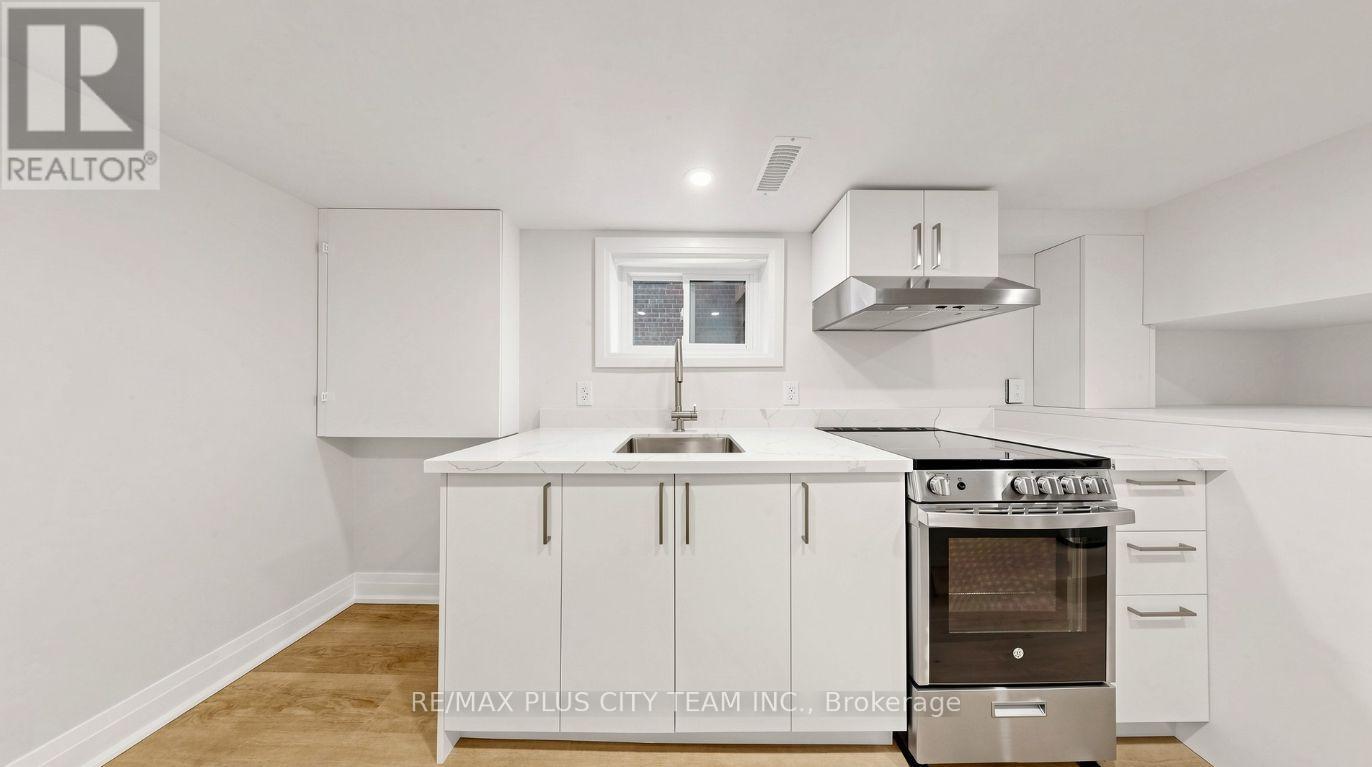 Bsmt - 9 Lesmount Avenue, Toronto, Ontario  M4J 3V5 - Photo 11 - E13733282
