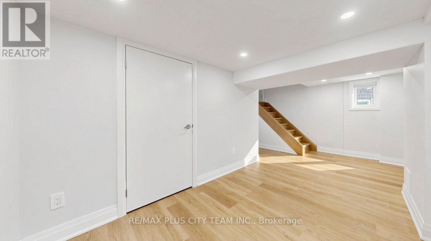 Bsmt - 9 Lesmount Avenue, Toronto, Ontario  M4J 3V5 - Photo 8 - E13733282