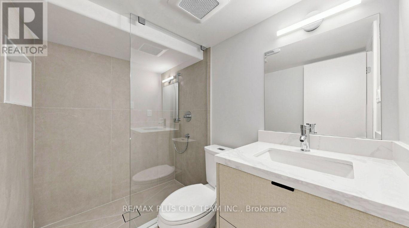 Bsmt - 9 Lesmount Avenue, Toronto, Ontario  M4J 3V5 - Photo 19 - E13733282