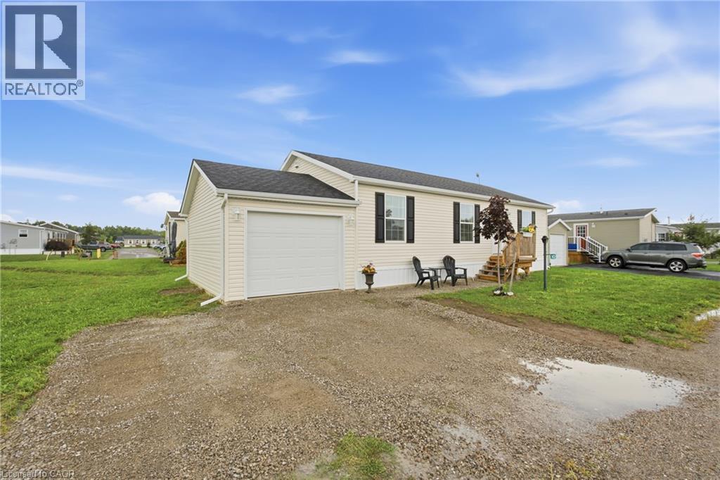 10 Marsh Cove, Nanticoke, Ontario  N0A 1L0 - Photo 2 - 40859181