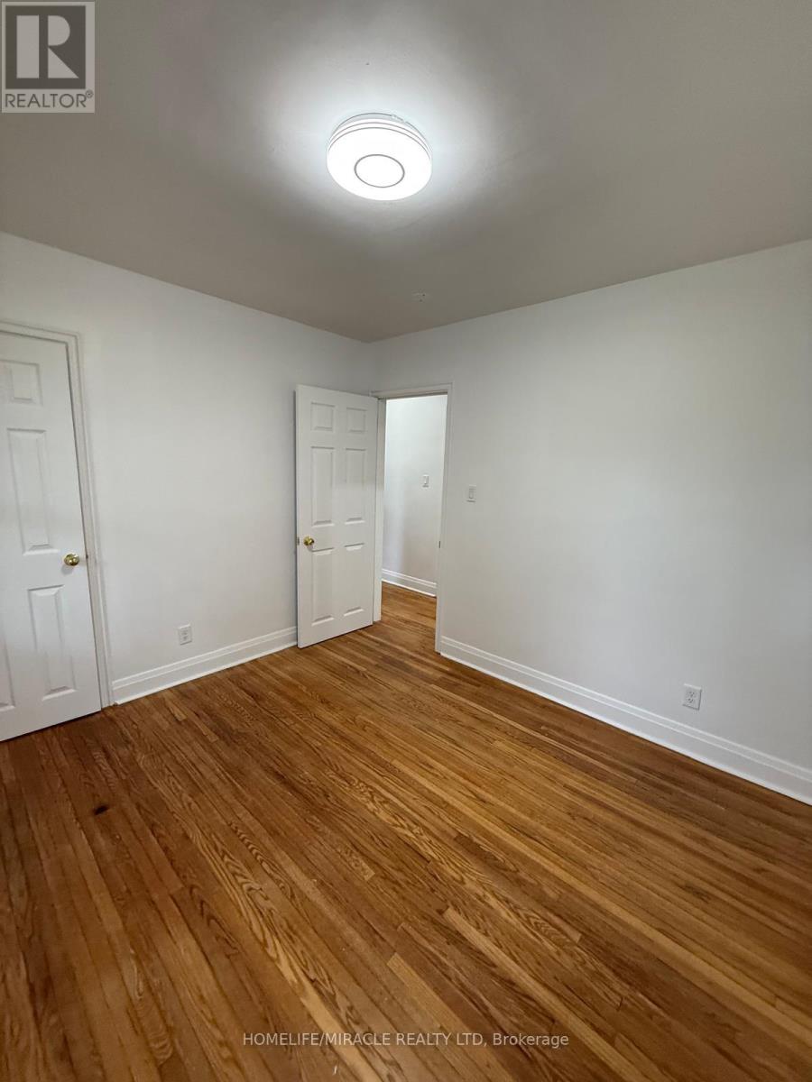 88 Crestview Avenue, Belleville, Ontario  K8N 1W9 - Photo 10 - X13484762