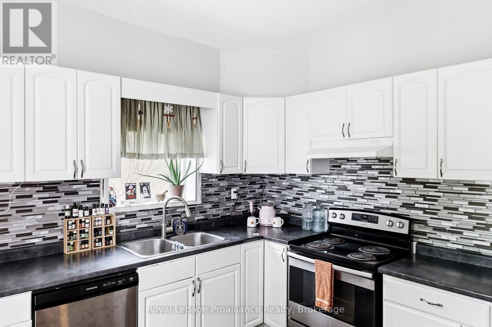 177 Stuart Street, Cobourg, Ontario  K9A 2Y1 - Photo 19 - X13733926