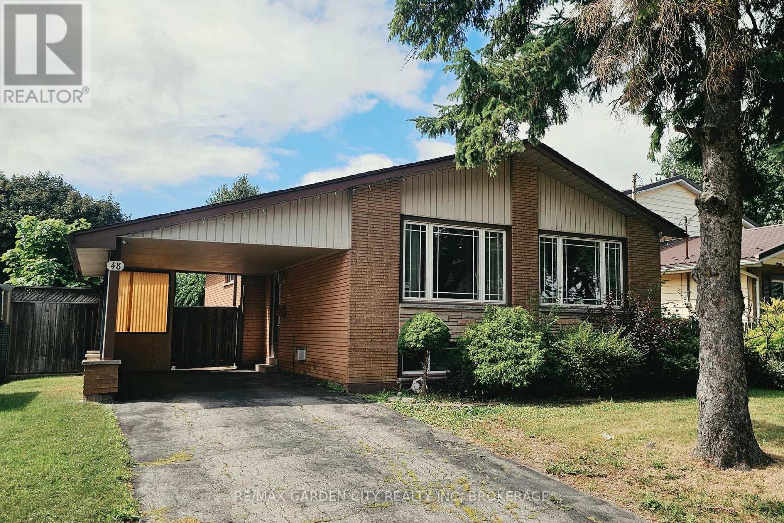 48 Manning Avenue, Hamilton, Ontario  L9A 3E7 - Photo 1 - X13733950