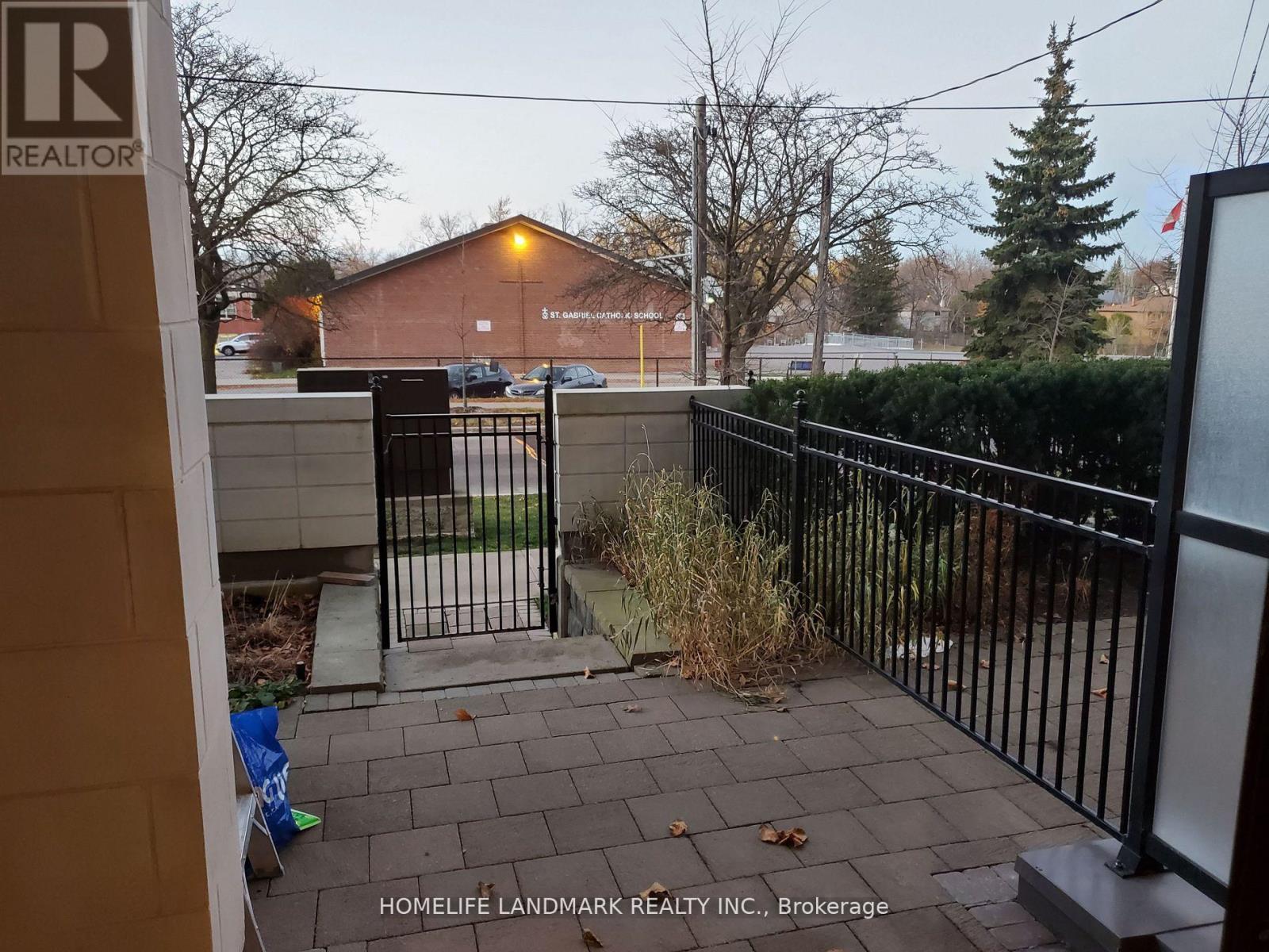 116 - 21 Clairtrell Road, Toronto, Ontario  M2N 0G8 - Photo 2 - C13733888