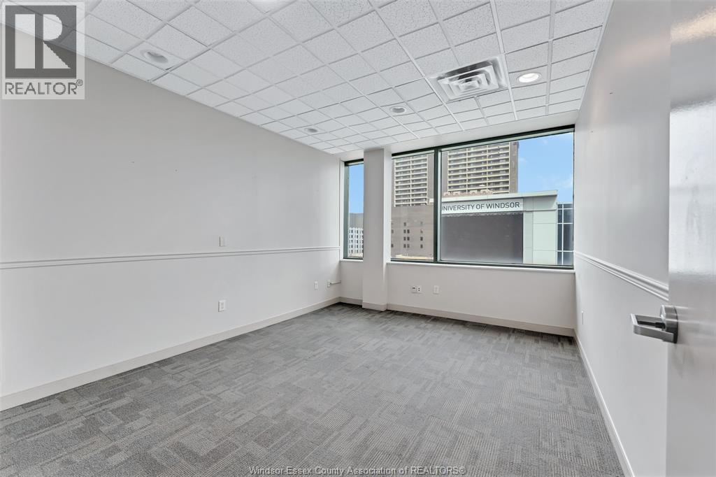 301 Ouellette, Windsor, Ontario  N9A 4J4 - Photo 13 - 26021218