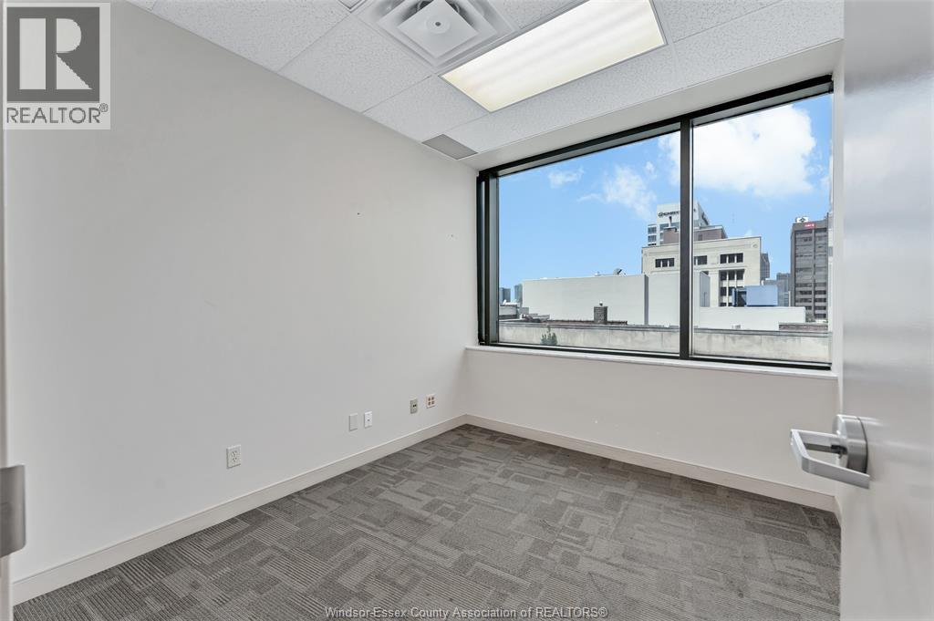 301 Ouellette, Windsor, Ontario  N9A 4J4 - Photo 15 - 26021218