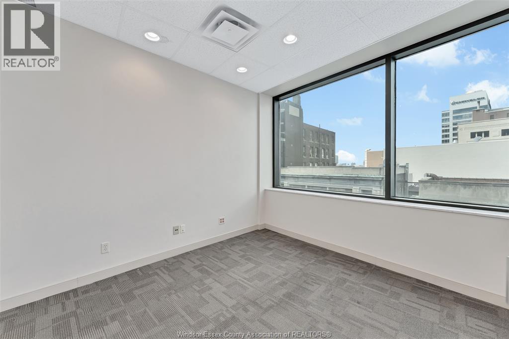 301 Ouellette, Windsor, Ontario  N9A 4J4 - Photo 17 - 26021218
