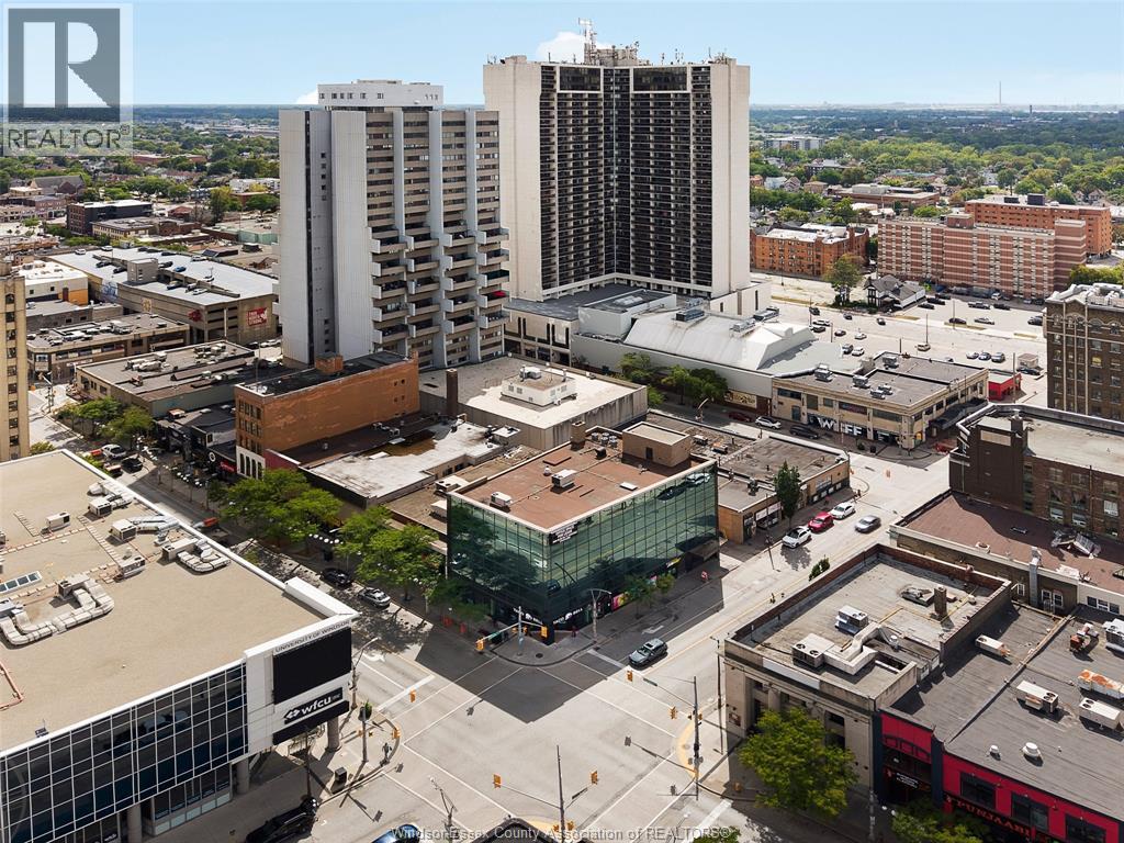 301 Ouellette, Windsor, Ontario  N9A 4J4 - Photo 32 - 26021218