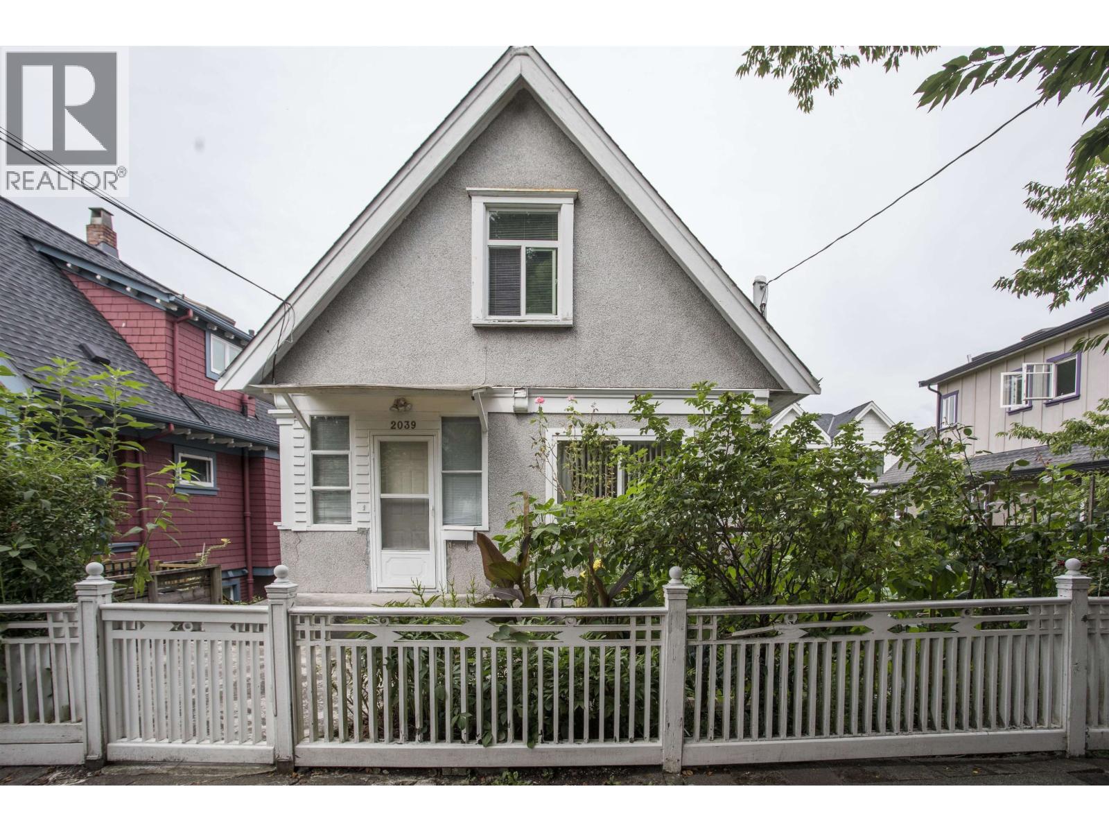 2039 TURNER STREET, vancouver, British Columbia