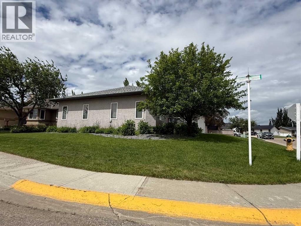 201 Aspen Way, Vulcan, Alberta  T0L 2B0 - Photo 5 - A2322005
