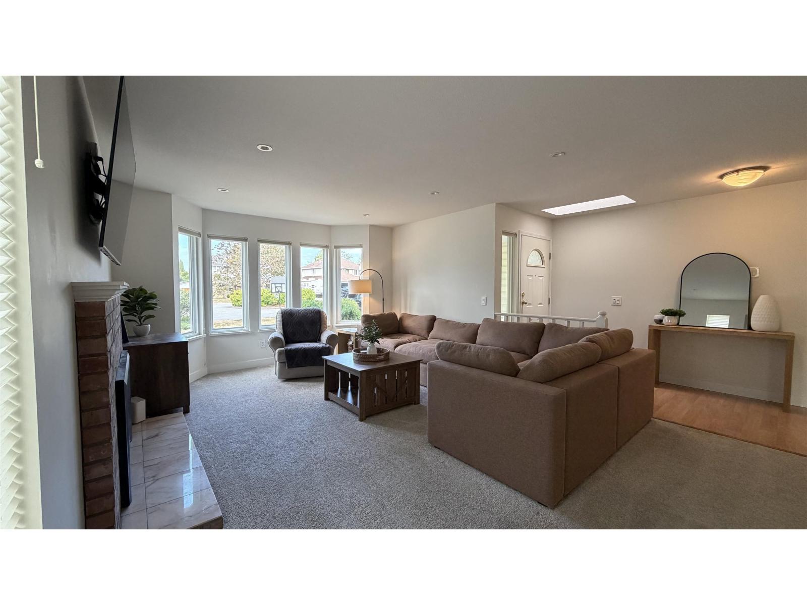 6038 187 Street, Surrey, British Columbia  V3S 7P3 - Photo 8 - R3154642