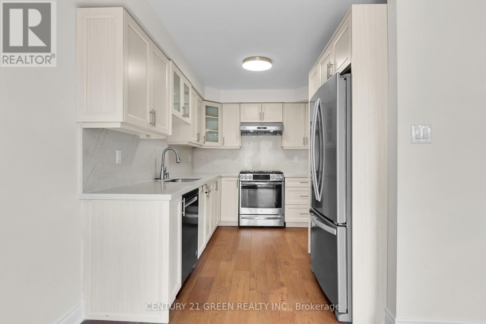 3081 Hawktail Crescent, Mississauga, Ontario  L5M 6W8 - Photo 11 - W13733910