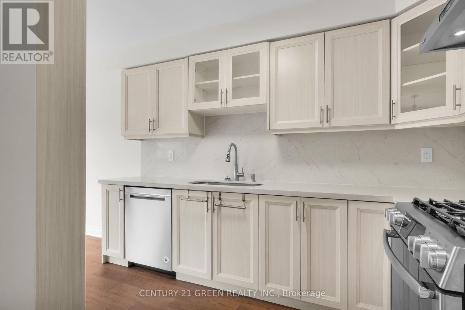 3081 Hawktail Crescent, Mississauga, Ontario  L5M 6W8 - Photo 13 - W13733910