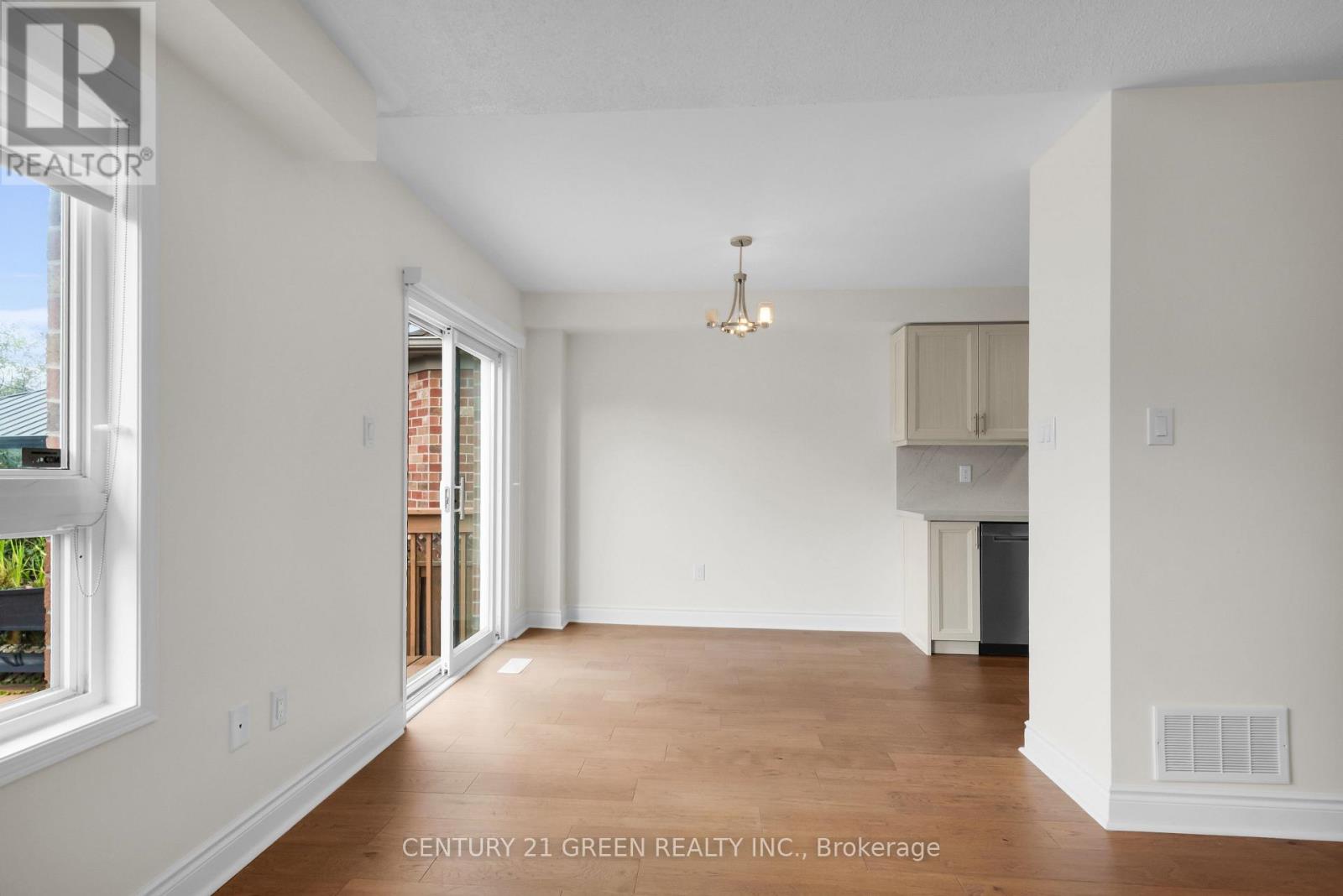 3081 Hawktail Crescent, Mississauga, Ontario  L5M 6W8 - Photo 8 - W13733910