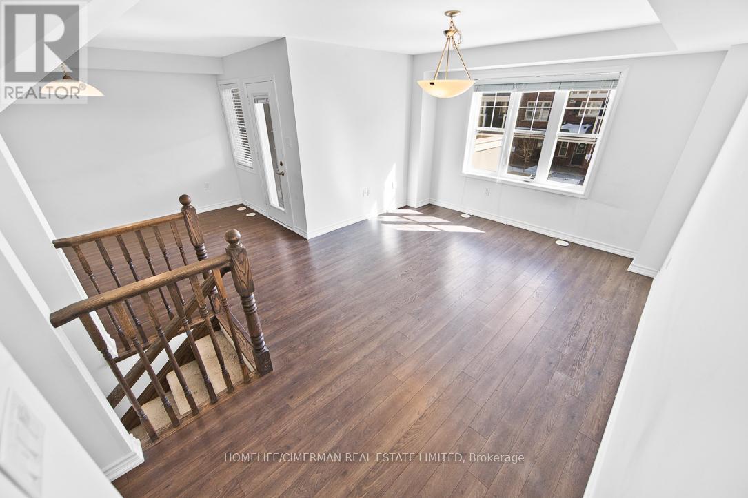 552 Buckeye Court, Milton, Ontario  L9E 1M2 - Photo 4 - W13733936