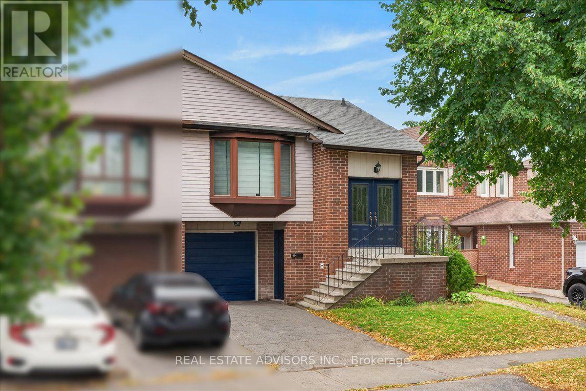 36 Mount Pleasant Drive, Brampton, Ontario  L6Z 1K2 - Photo 5 - W13733944