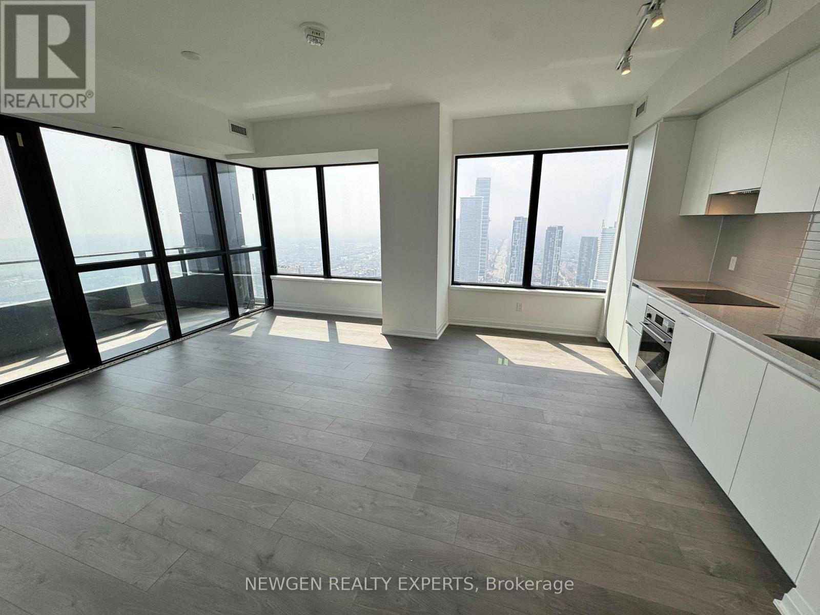 5004 - 4015 The Exchange, Mississauga, Ontario  L5N 0N9 - Photo 2 - W13733952
