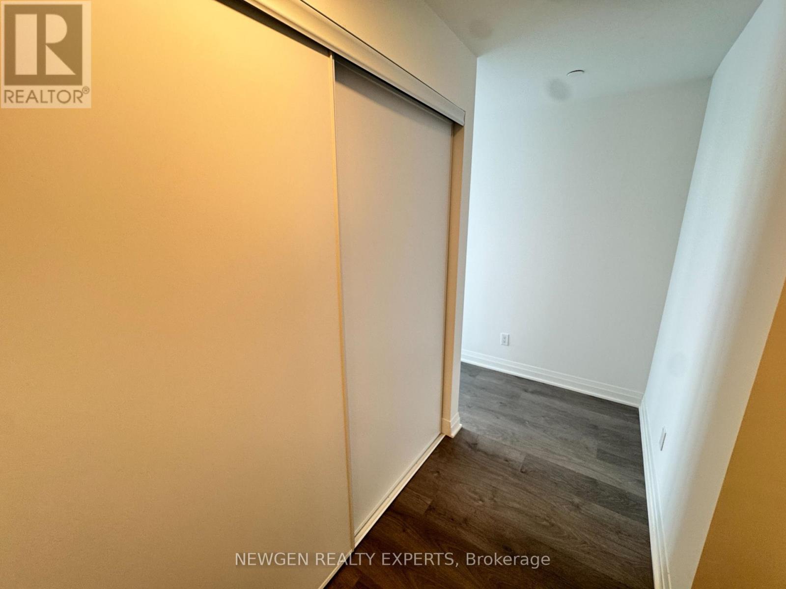 5004 - 4015 The Exchange, Mississauga, Ontario  L5N 0N9 - Photo 8 - W13733952