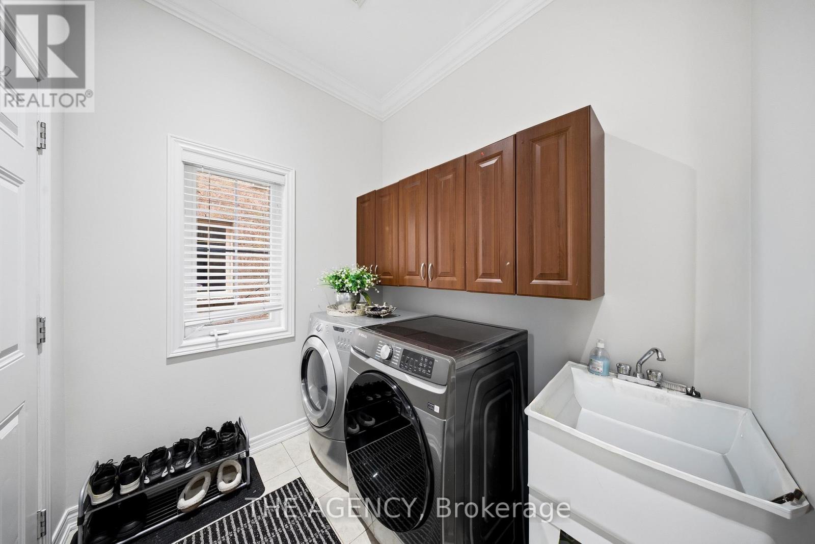 36 Zoran Lane, Vaughan, Ontario  L6A 4G1 - Photo 24 - N13250238