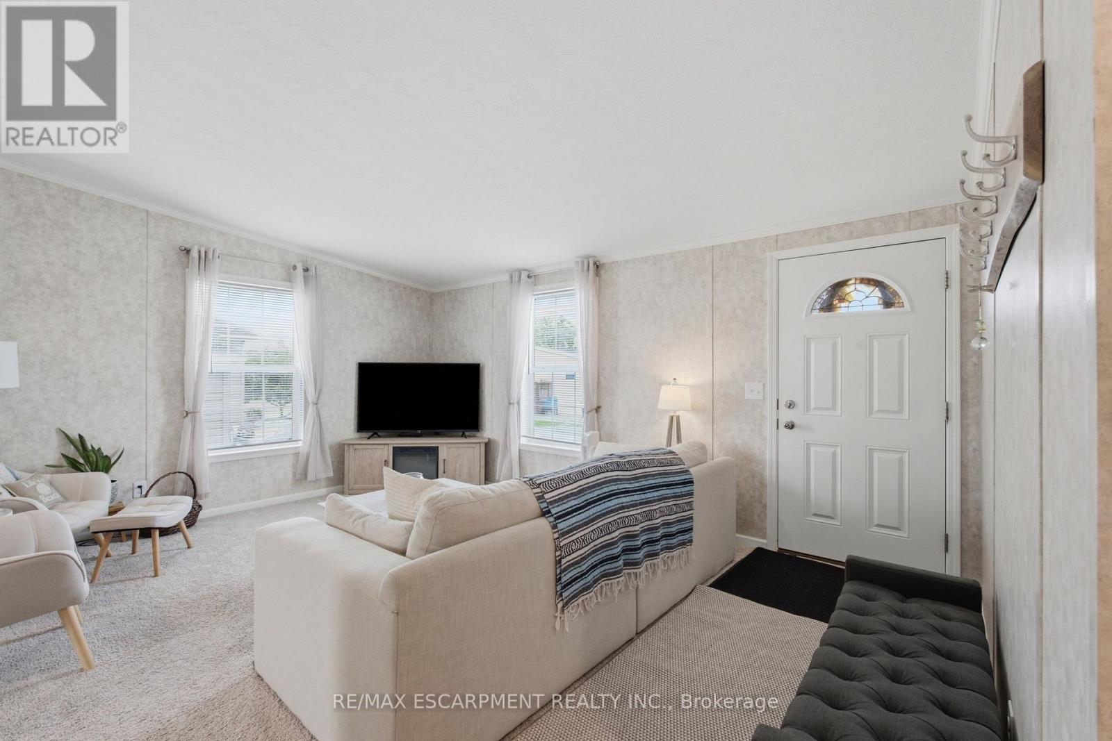 10 Marsh Cove, Haldimand, Ontario  N0A 1L0 - Photo 3 - X13724228