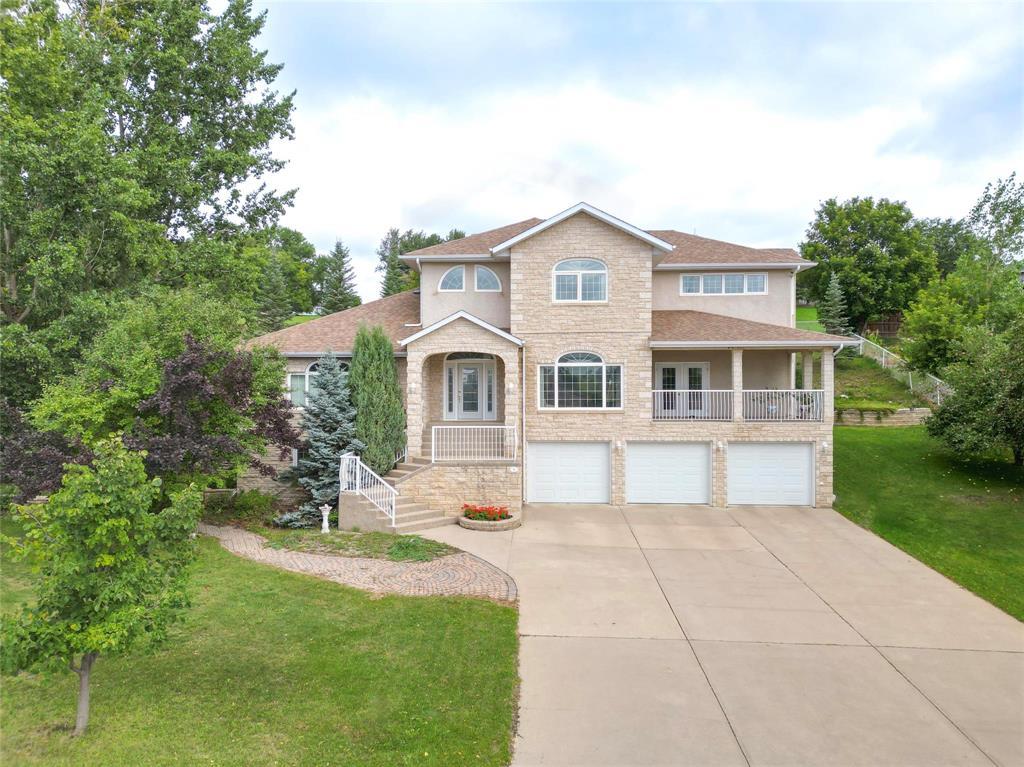 9 Galbraith Crescent, Brandon, Manitoba  R7A 6V4 - Photo 0 - 202621905