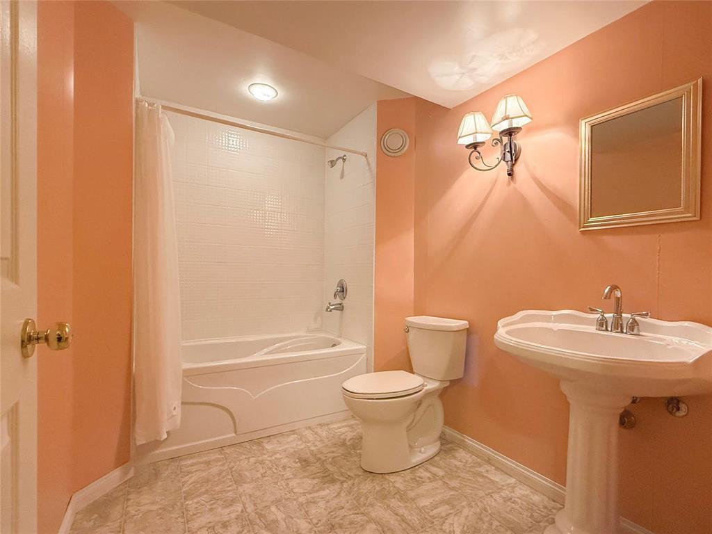 9 Galbraith Crescent, Brandon, Manitoba  R7A 6V4 - Photo 35 - 202621905