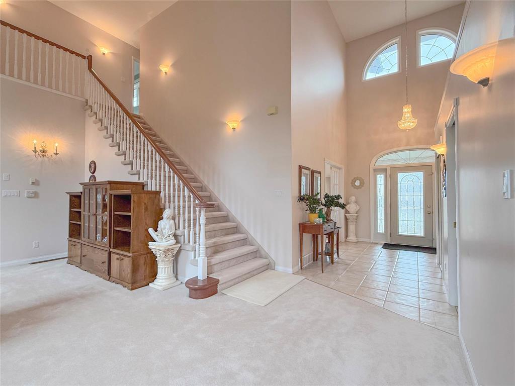 9 Galbraith Crescent, Brandon, Manitoba  R7A 6V4 - Photo 4 - 202621905