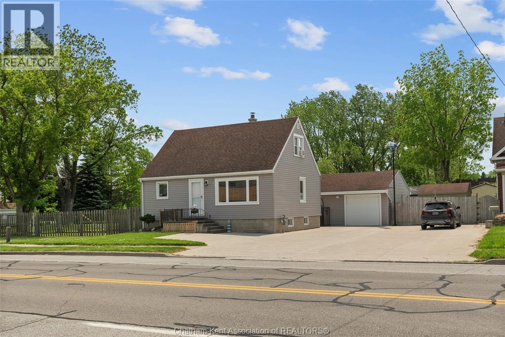 64 Park AVENUE East, Chatham, Ontario