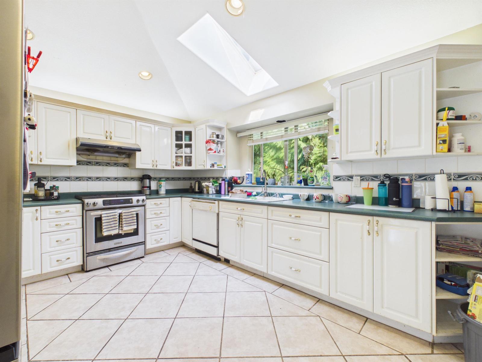 10576 154a Street, Surrey, British Columbia  V3R 4K1 - Photo 13 - R3160558