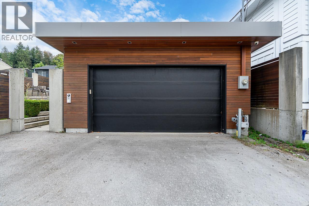 7317 Barnet Road, Burnaby, British Columbia  V5A 1E5 - Photo 31 - R3155927