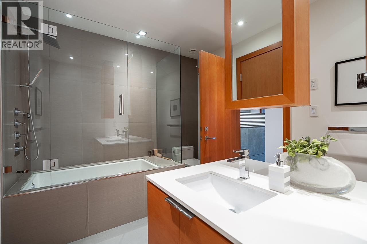 7317 Barnet Road, Burnaby, British Columbia  V5A 1E5 - Photo 20 - R3155927