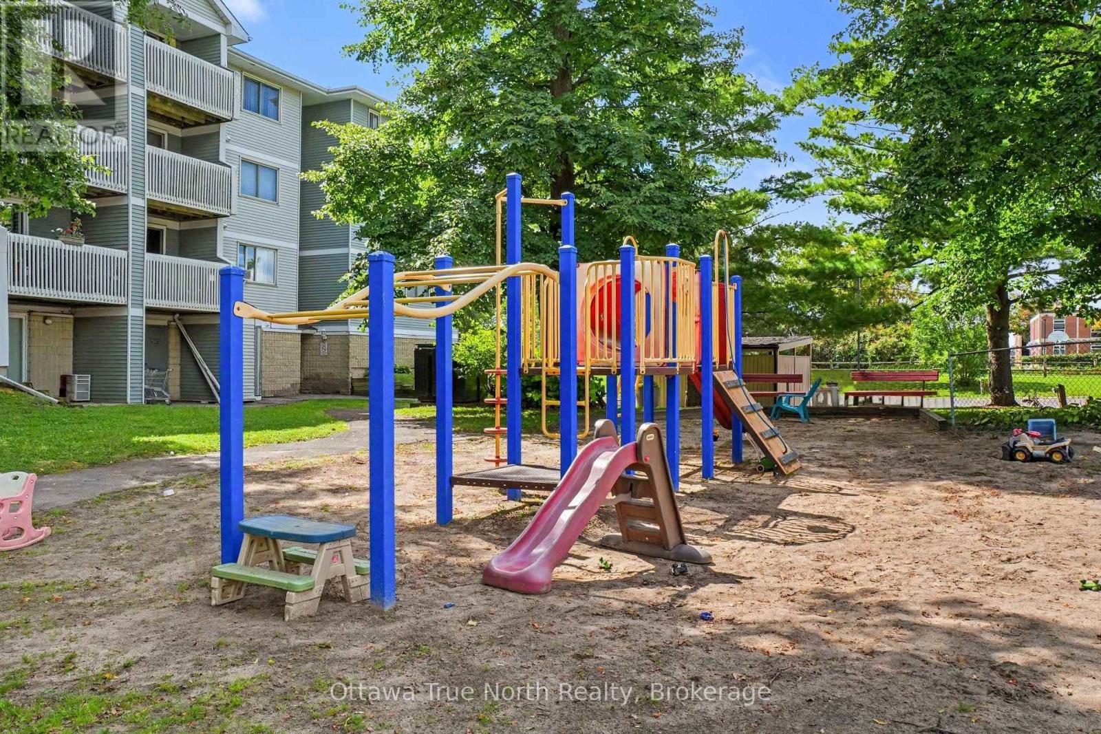 218 - 212 Viewmount Drive, Ottawa, Ontario  K2E 7X2 - Photo 11 - X13734034
