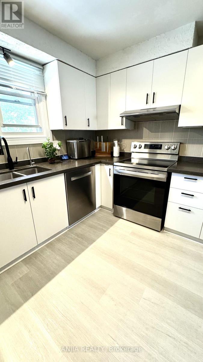 7 Purple Sageway, Toronto, Ontario  M2H 2Z6 - Photo 16 - C13730966