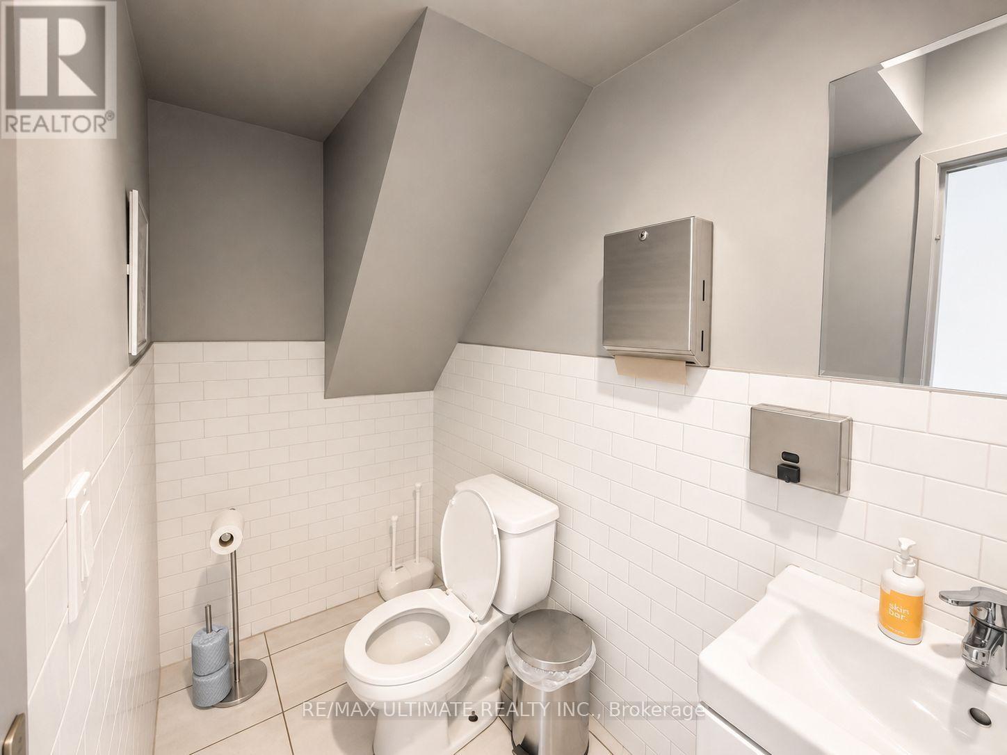 749 Queen Street W, Toronto, Ontario  M6J 1G1 - Photo 10 - C13733954